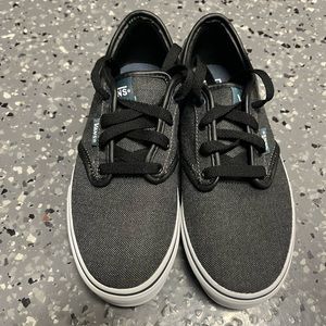 Brand new w/o box US Youth/Mens Size 5 (Women 6.5) Grey classic vans